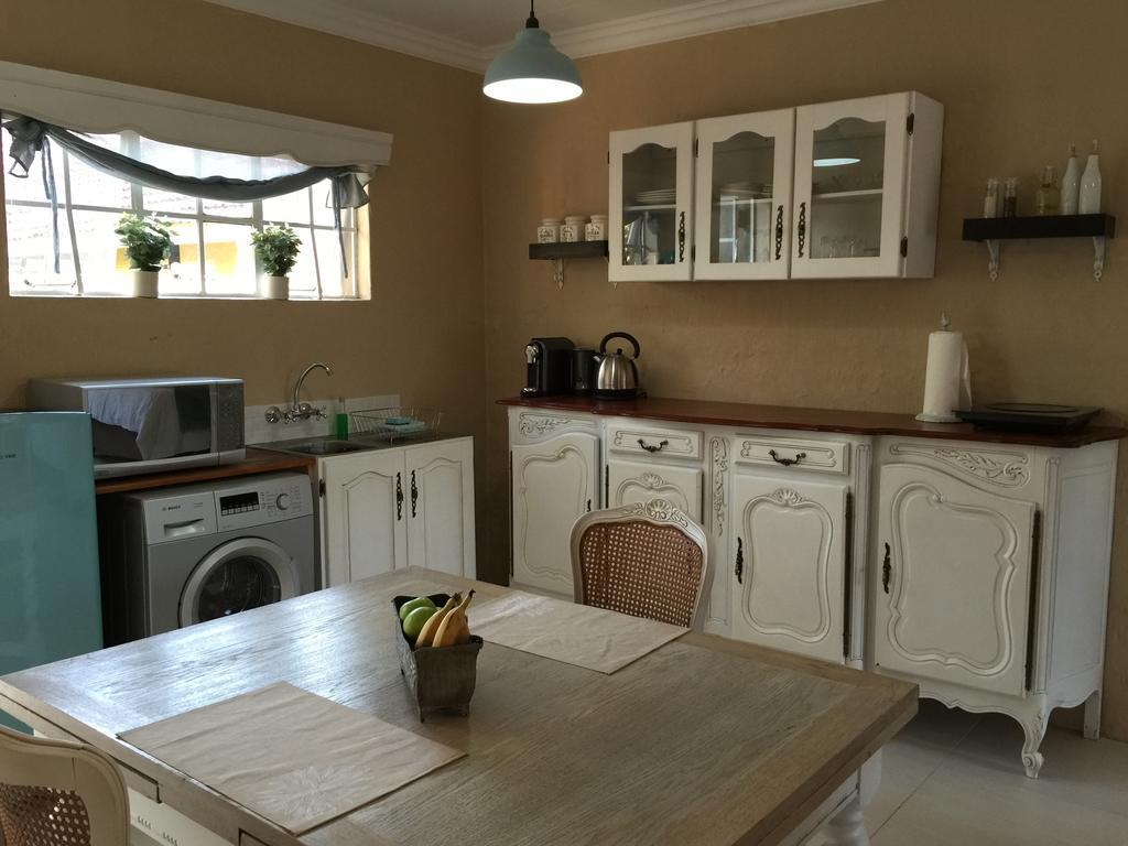 Nouveau Studios Pretoria-Noord Esterno foto
